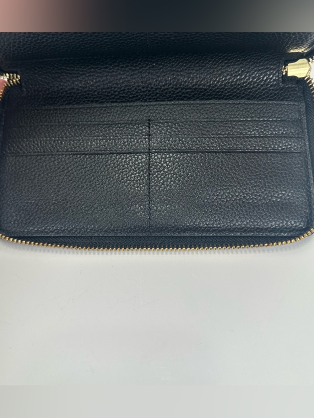 Tory Burch Black Pebbled Leather Zip Around Wallet Gold Logo Classic NWOT - Picture 5 of 15